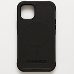 OtterBox Defender Series Pro Hard Shell for MagSafe for Apple iPhone 16 - Black